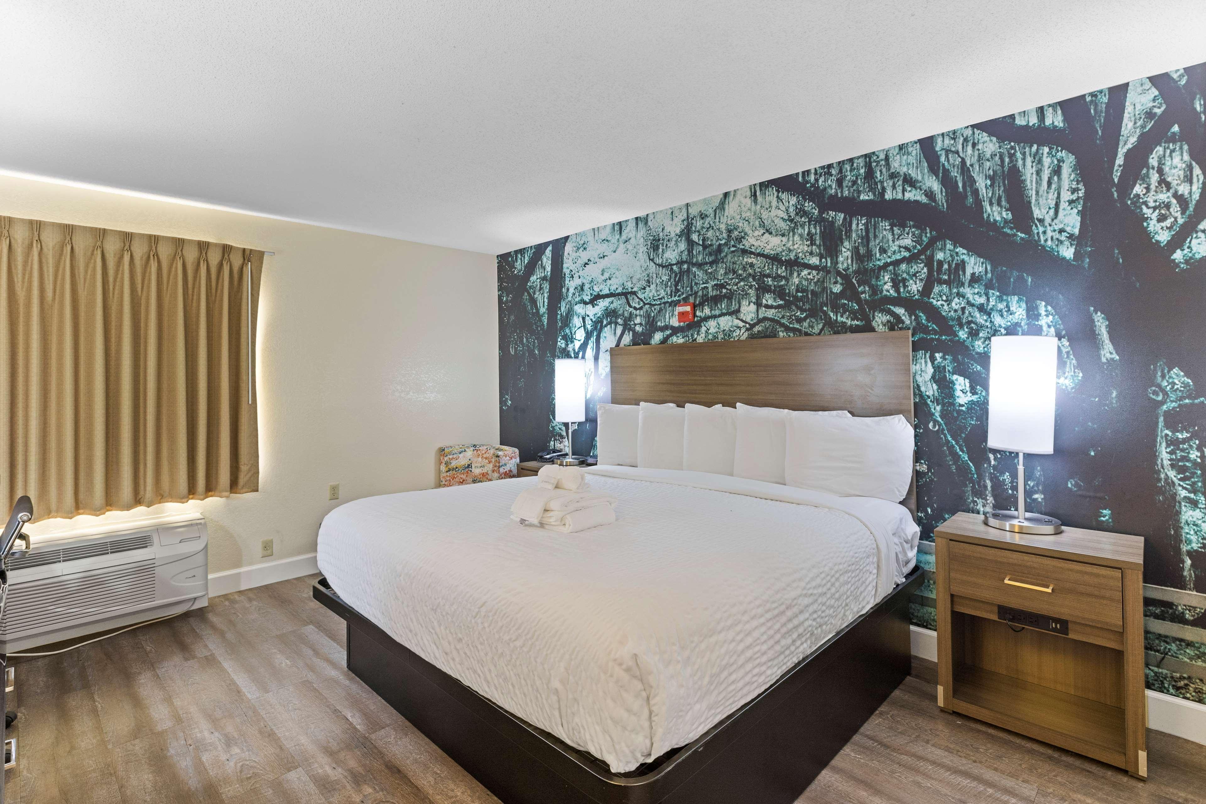 Glo Best Western Savannah-Gateway I-95 Экстерьер фото