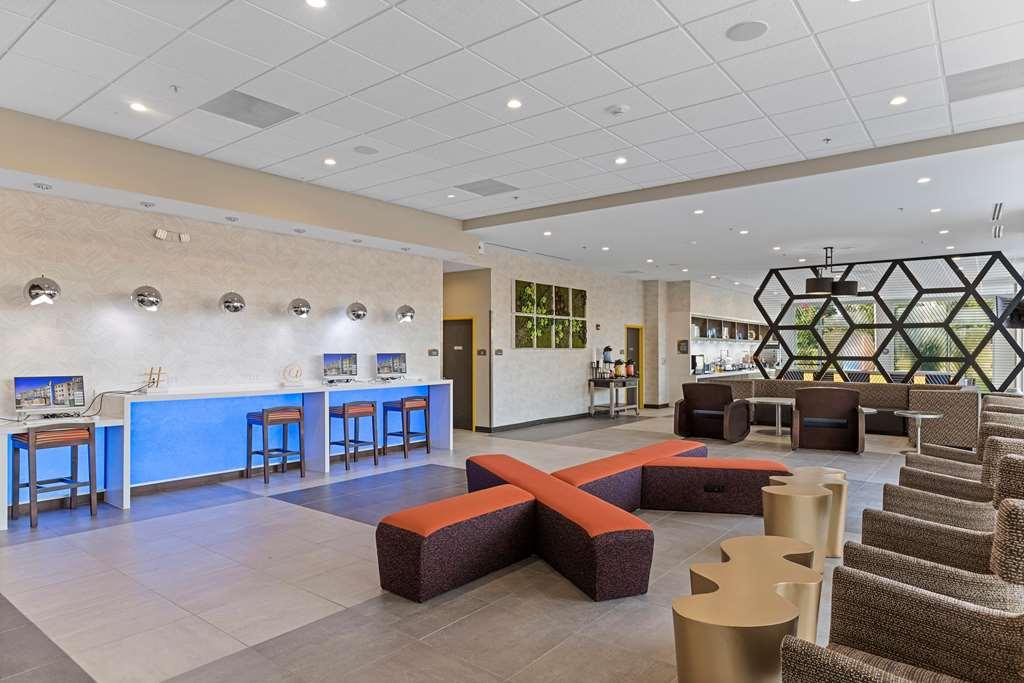 Glo Best Western Savannah-Gateway I-95 Интерьер фото