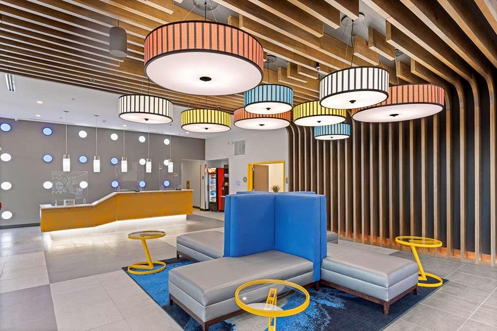 Glo Best Western Savannah-Gateway I-95 Интерьер фото
